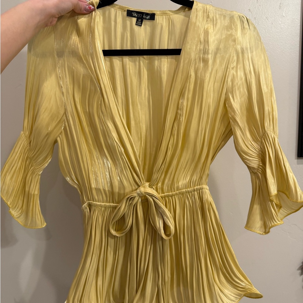 Yellow/Gold Women's Top